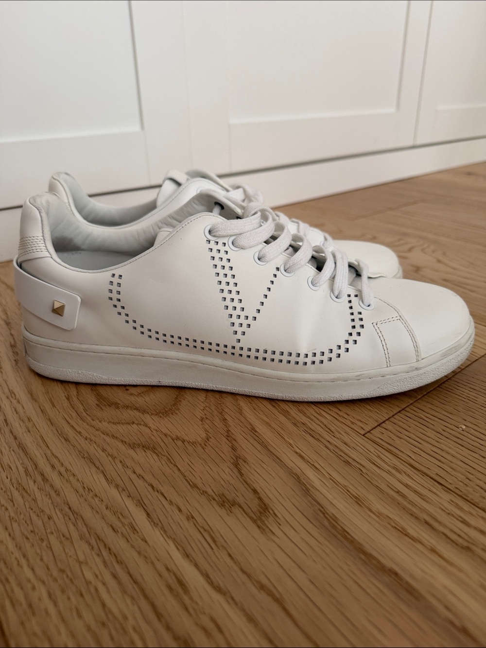 Valentino white VLogo sneakers men size 43
